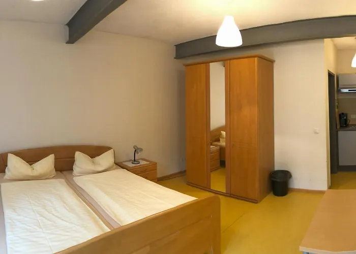 Hof Maerkische Heide * Brandenburg (Brandenburg an der Havel)